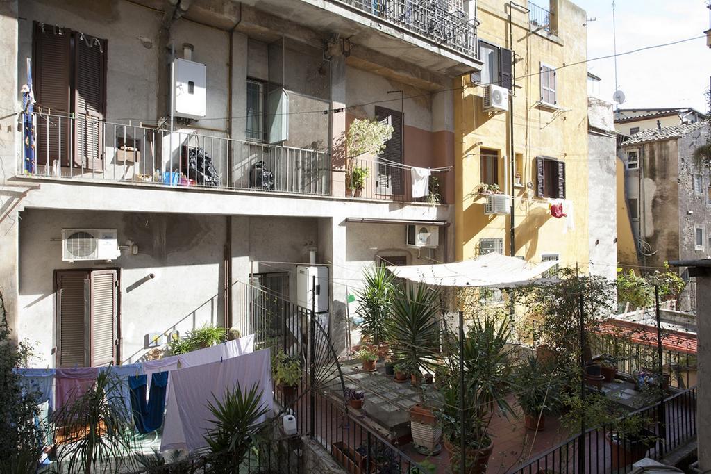Apartment Locappart Colosseo / Esquilino Rom